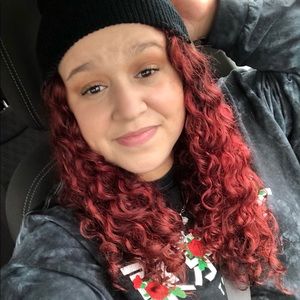 Meet your Posher, Kayla